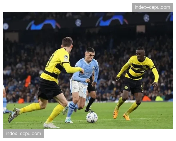 半场战报：曼城客场1-0领先利物浦，福登低射破门