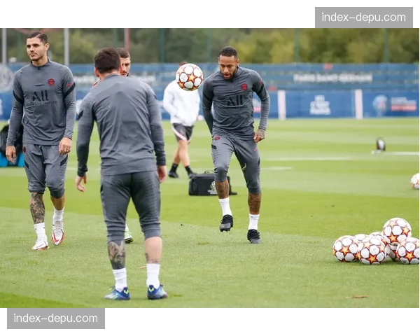 巴黎圣日耳曼俱乐部举办“社区足球日”活动